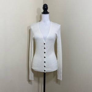 Forever 21 || woman’s cream cardigan size Large fits like a medium